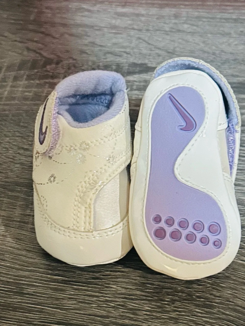 Nike Cream Baby Shoes with Lavender Lining